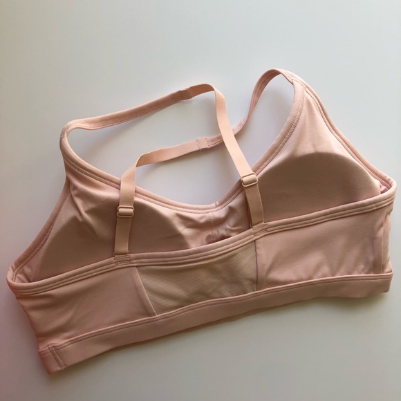 Gymshark L Training V Neck Sports Bra & Training Ruched Sports Bra Set - Picture 3 of 7